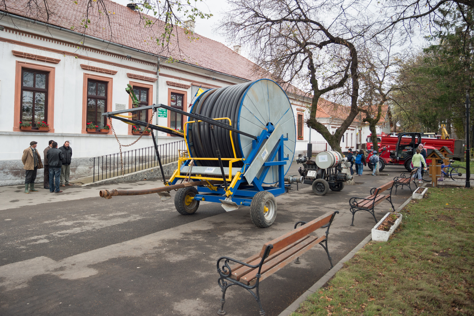 Echipamente de irigare pentru fermierii din Ozun